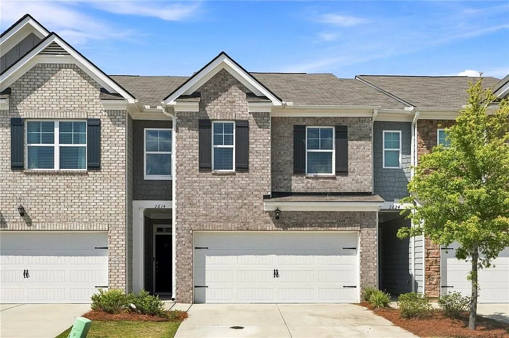 3 bed, 2.5 bath, 1980 sqft, $2,250 — Photo 1
