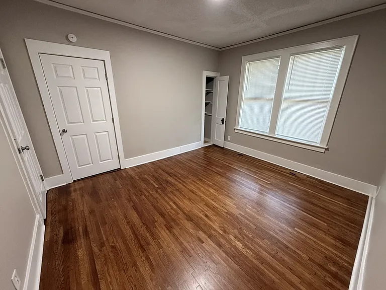 753 N Evergreen St — Photo 21