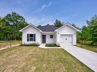 59 Davis St, Defuniak Springs, FL 32435