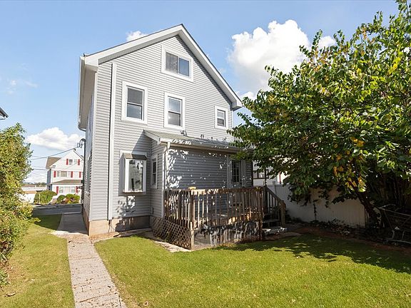 3rd image of 36 Livingston Ave #2