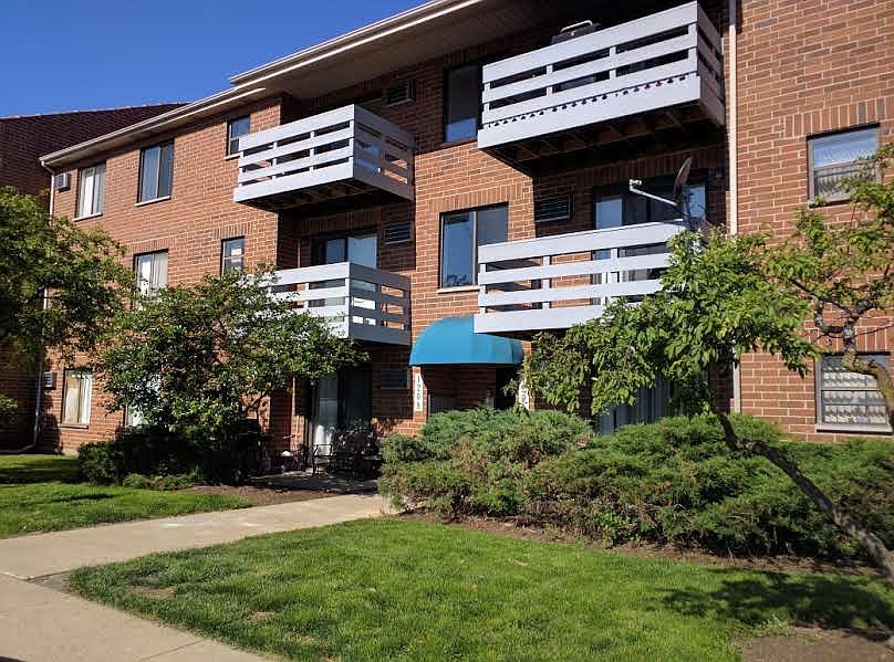 1st image of 1209 N Winslowe Dr Unit 301