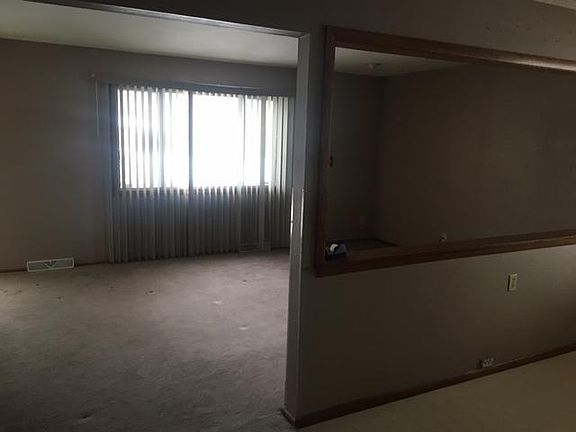 3rd image of 4926 N 106th St #4928