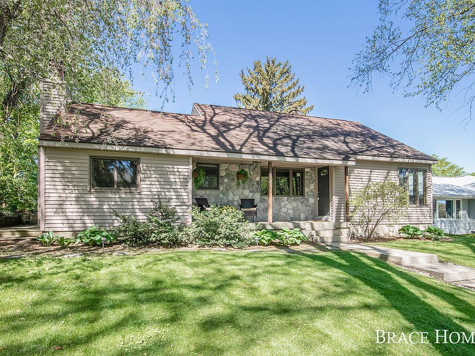 1st image of 1441 Derby Dr NW