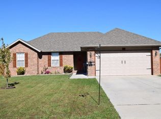 180 Deer Run St, Rogersville, MO 65742
