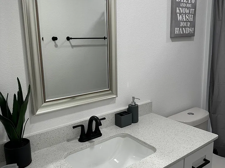 8722 Peachtree St — Photo 22