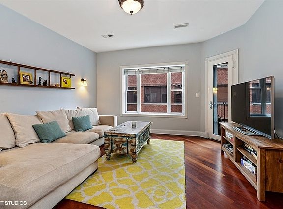 5th image of 908 W Winona St APT 3N