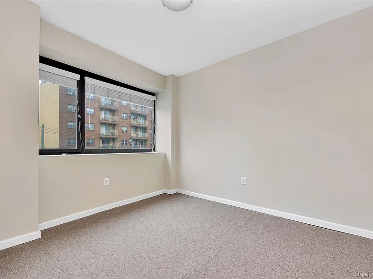 172-18 Jamaica Ave #6A — Photo 6