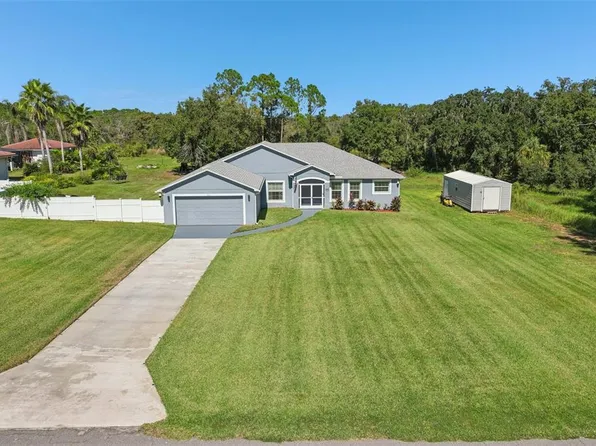 9601 Oakwood Dr, Lake Wales, FL 33898