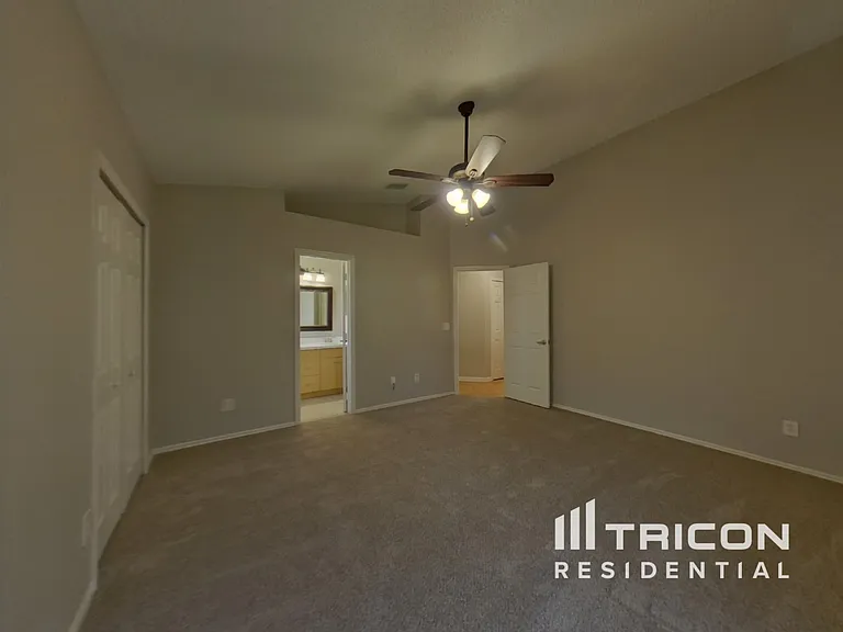 10440 Coconut Grove Ln — Photo 10