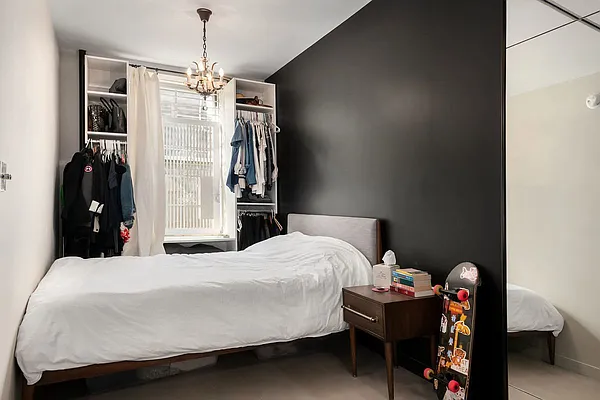 Rented by Compass | media 7