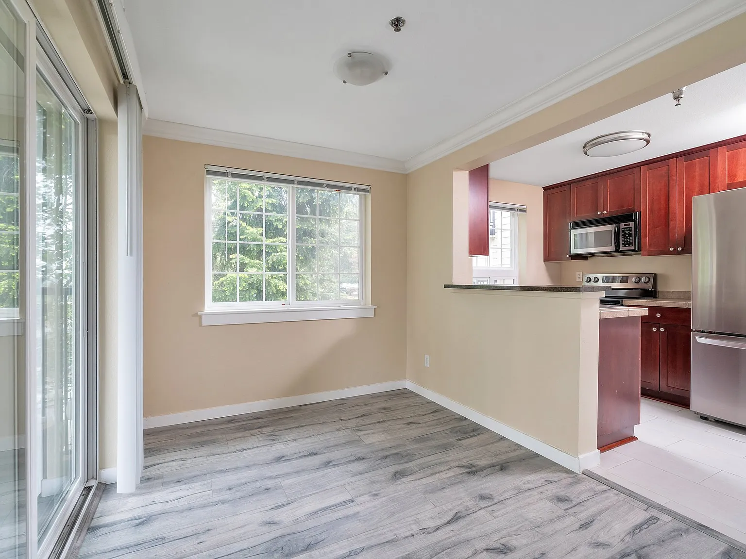 1 bed, 720 sqft, $1,700 — Photo 4