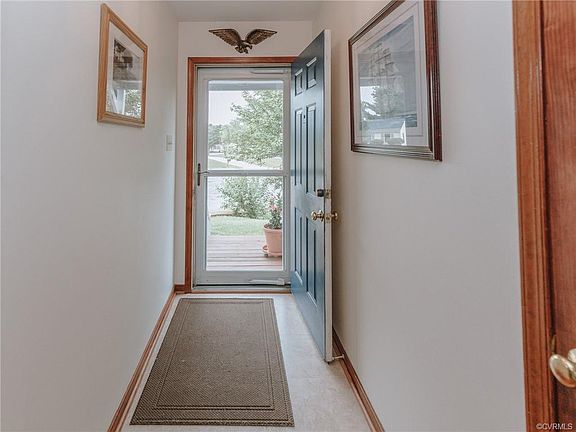 4th image of 6497 Brooking Ct