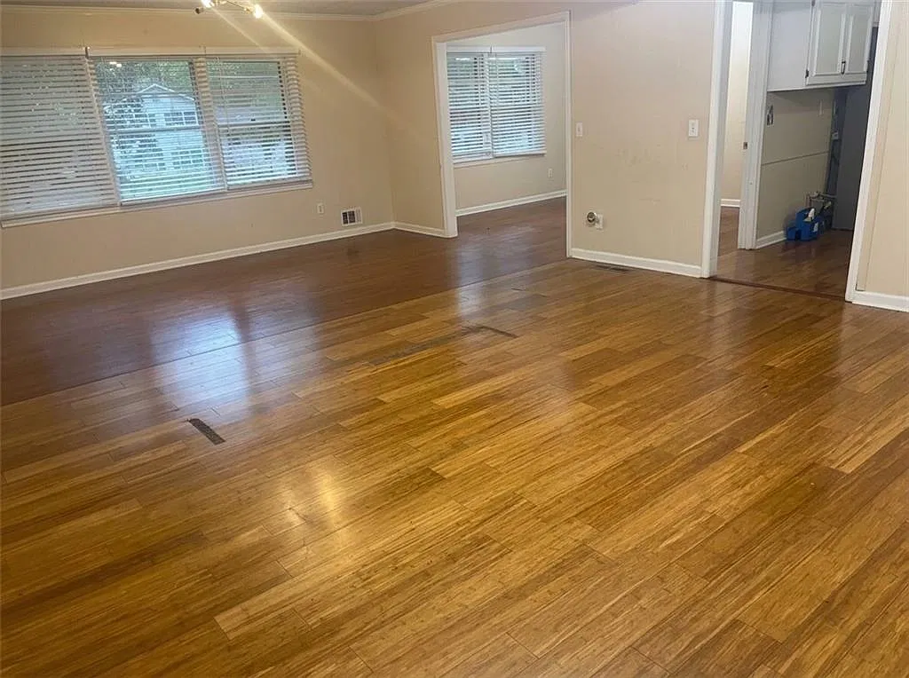 3 bed, 2.0 bath, 2016 sqft, $1,990 — Photo 4