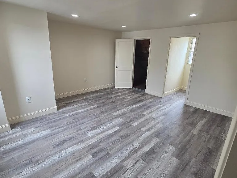 529 Wiltshire Rd — Photo 6