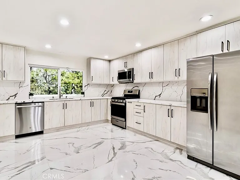 11774 Doral Ave — Photo 5