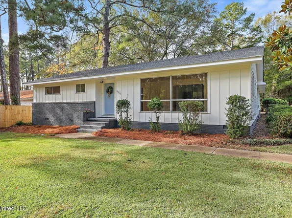 4325 Ridgewood Rd, Jackson, MS 39211