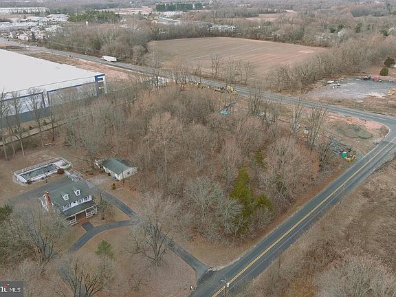2nd image of 48 Garwin Rd