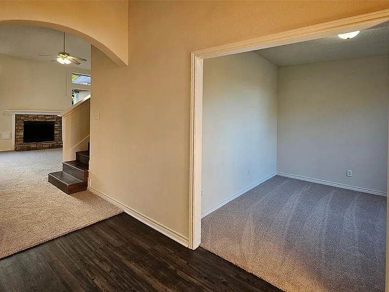 2202 Cherry Hill Ct — Photo 8