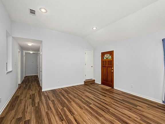 4th image of 8548 Cottonwood St