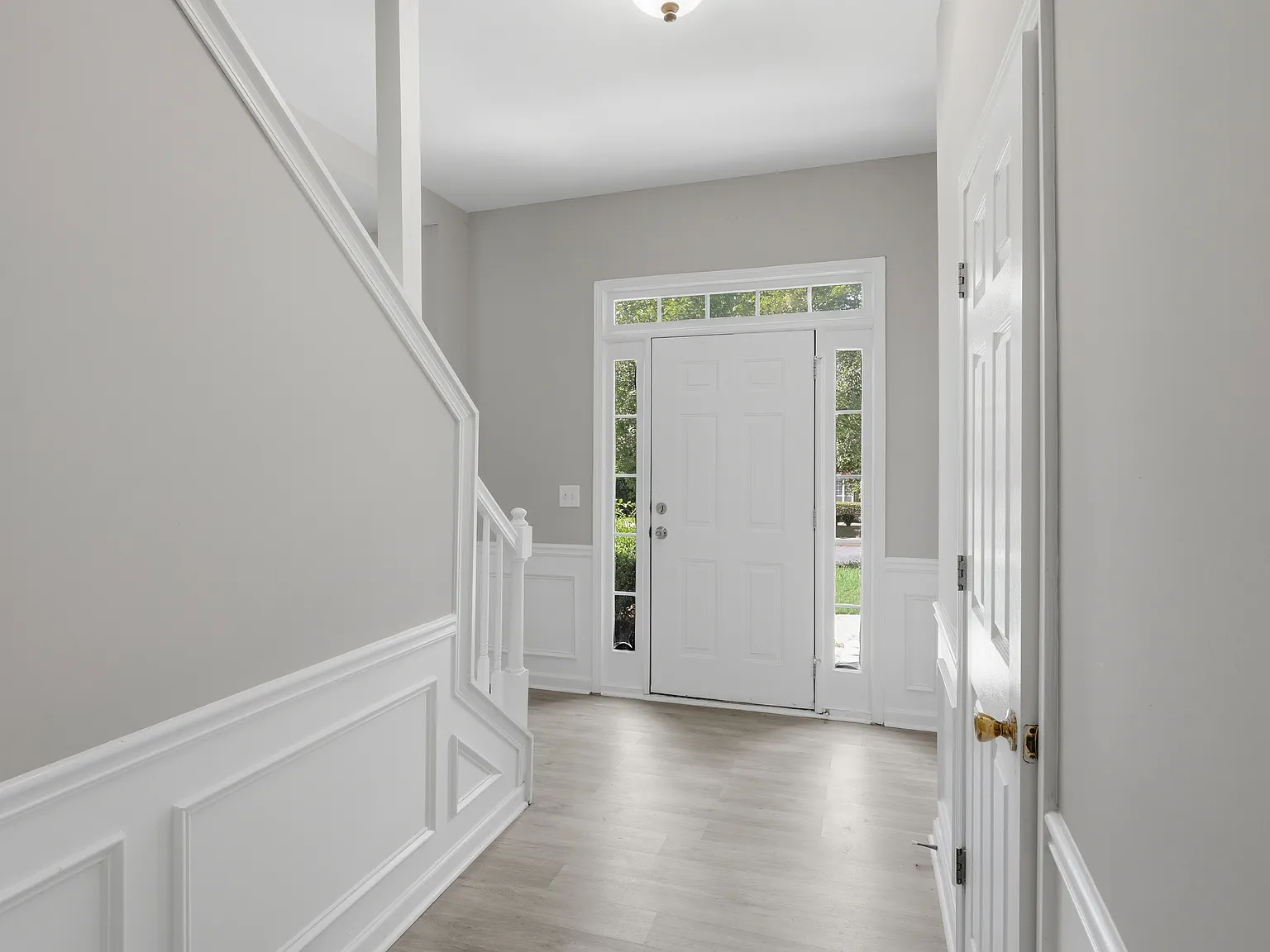 2120 Grand Jct — Photo 3