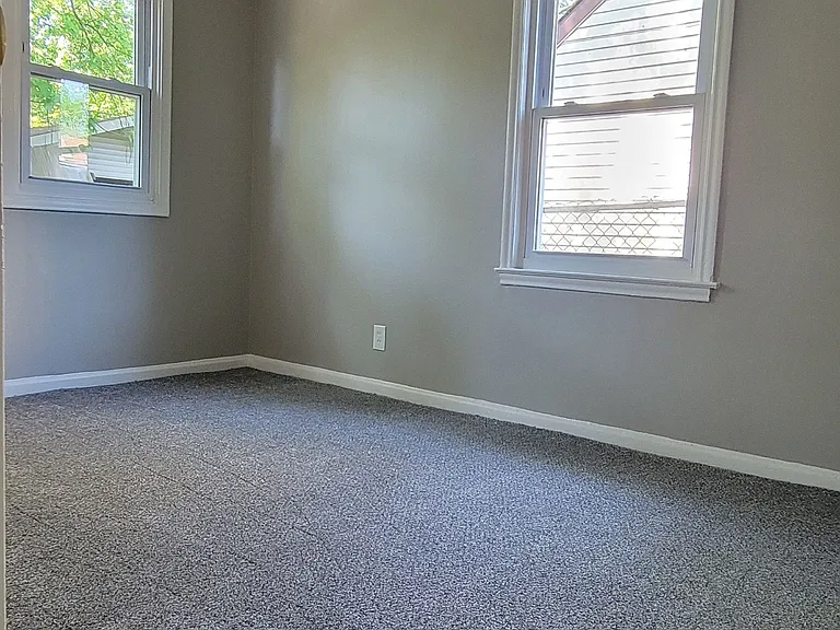 20462 Kingsville St — Photo 11