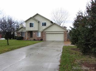 46269 North Ave, Macomb, MI 48042