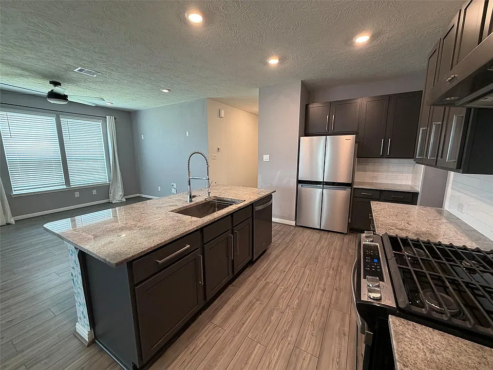 41814 Buckskin Basin Ln