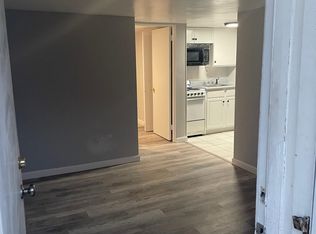 229 Moon Clinton Rd APT 5A, Coraopolis, PA 15108