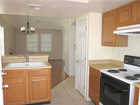 4th image of 4835 E KACHINA Trail #6