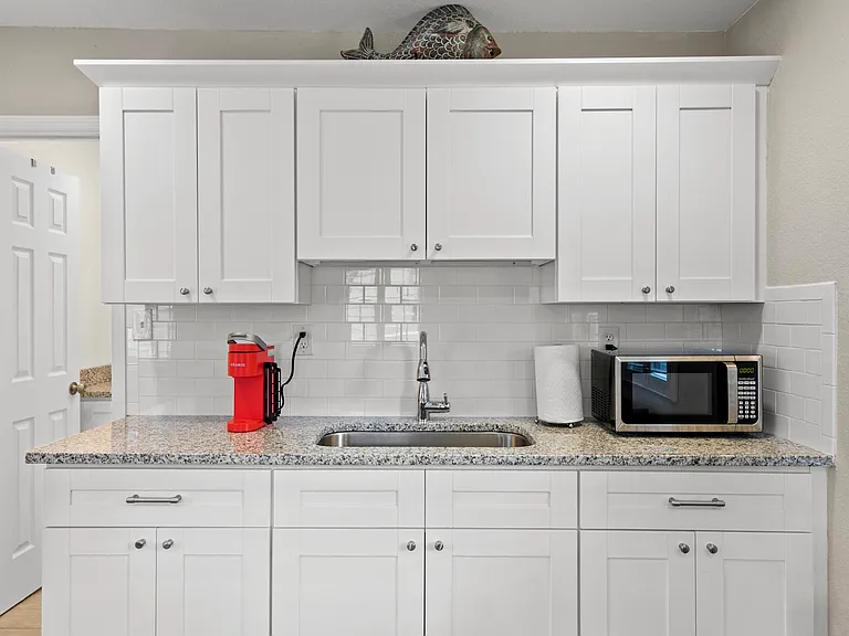903 W Kentucky Ave #B — Photo 3