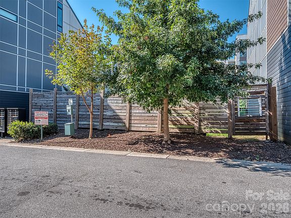 4th image of 1212 Minter Pl
