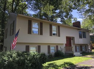 338 High Knob Rd, Athol, MA 01331