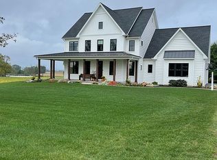 1582 Silver Spring Rd, Mount Joy, PA 17552