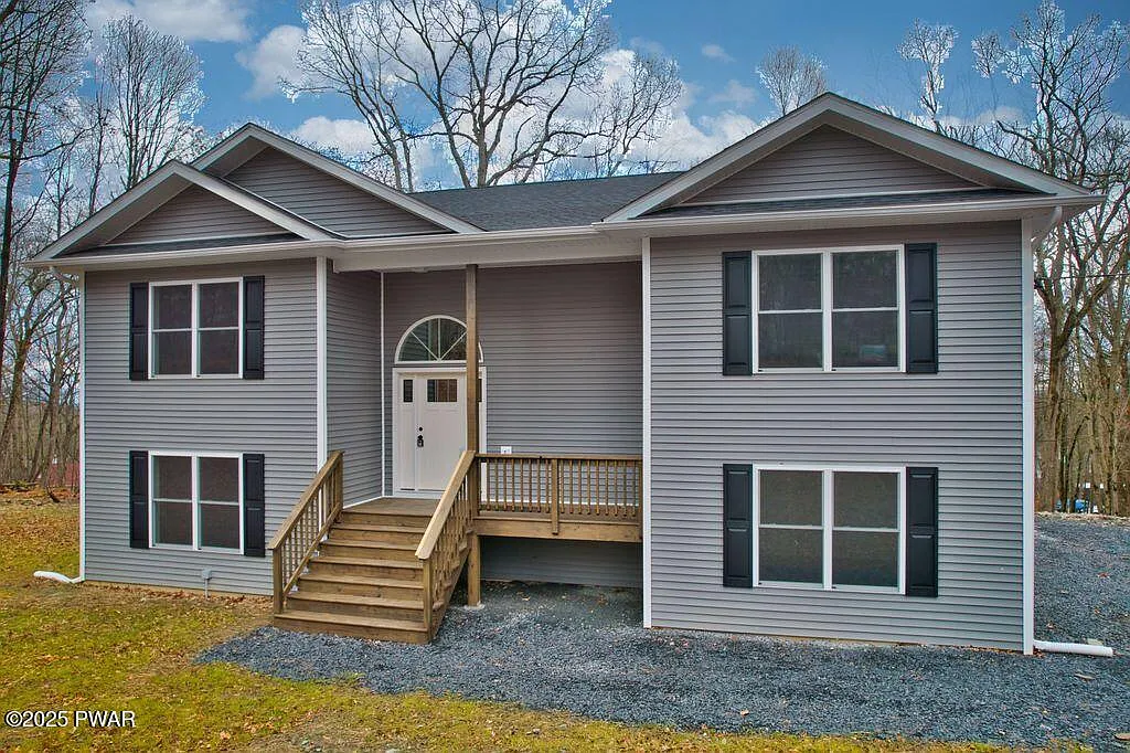 146 Larch Dr photo 1
