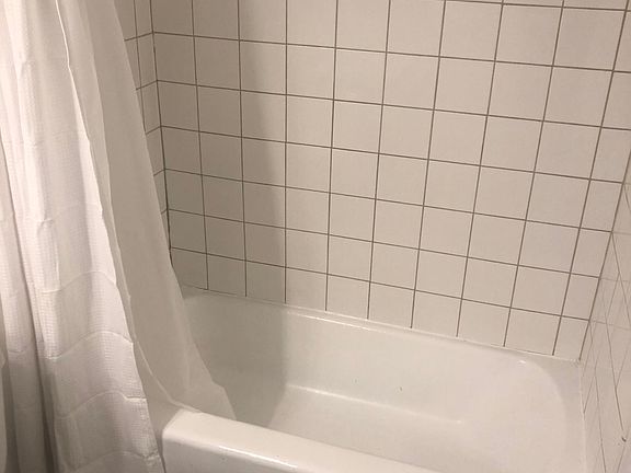 4th image of 4611 La Mirada Ave APT 14