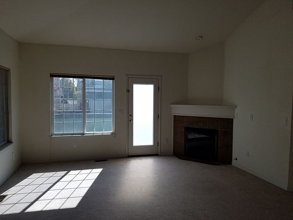 3rd image of 3939 Da Vinci Dr #3939