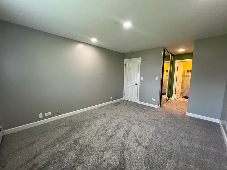 1880 Bonnie Ln #302 — Photo 13