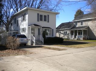 303 N Lewis St, Ludington, MI 49431