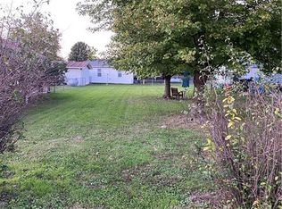 2014 Budd Rd, New Albany, IN 47150