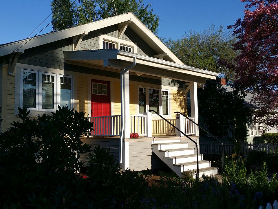 1st image of 149 NE 5th Ave