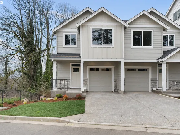 13924 SE Piper Cub Way, Milwaukie, OR 97267