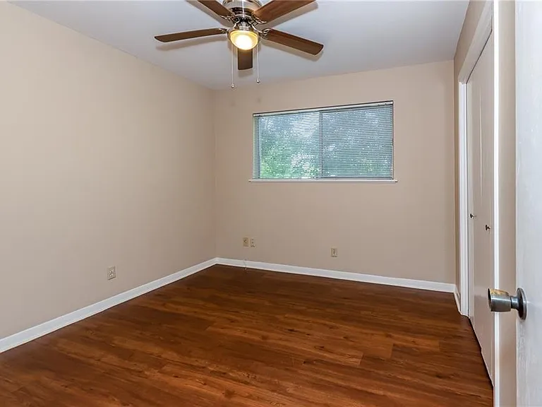 2502 Trailside Dr #B — Photo 11