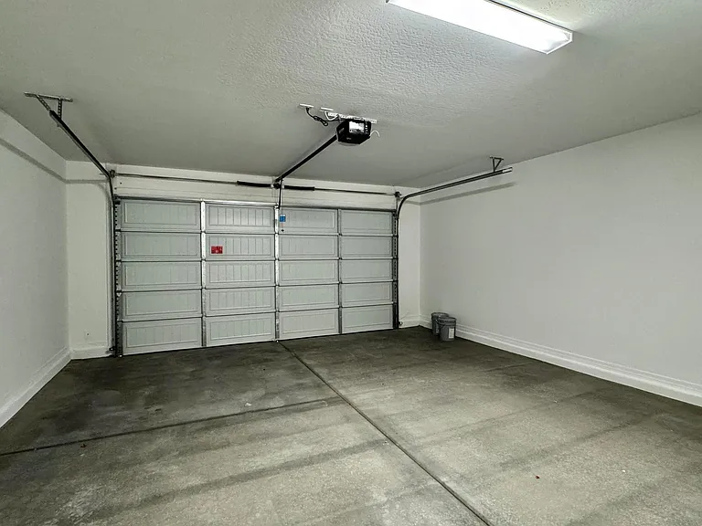 10214 W Indianola Ave — Photo 30