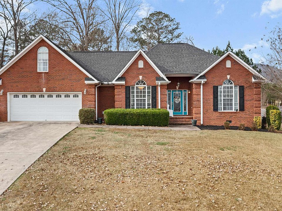 1st image of 429 Lillian Ln