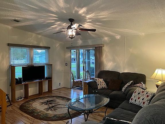 4th image of 4142 Bald Cypress Dr