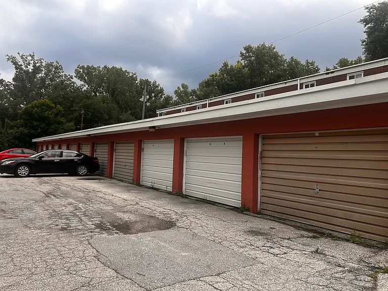 210 Haywood Dr #210 — Photo 14