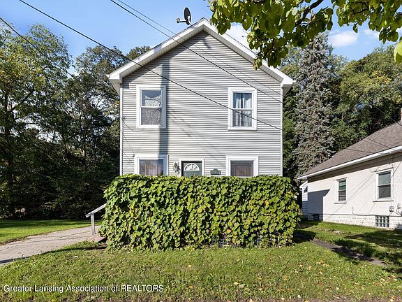 2nd image of 432 S Clemens Ave