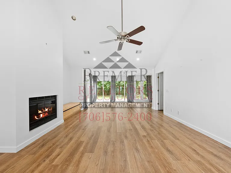 2250 Rock Springs Ct — Photo 7