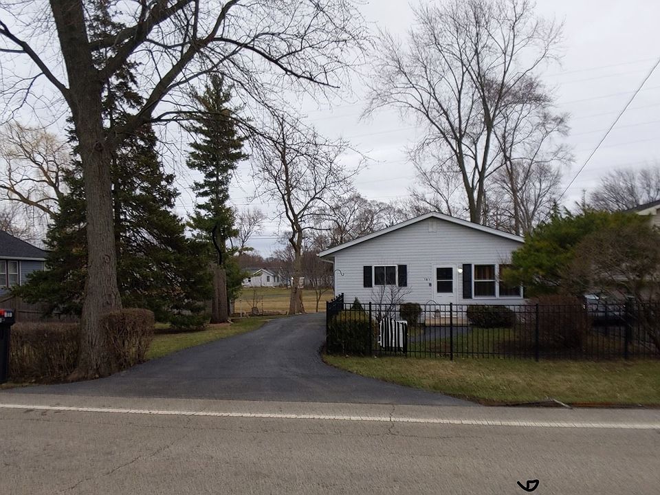 1st image of 121 W Hawthorne Dr