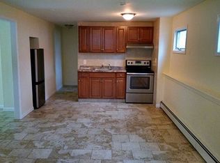 3 Linden St, Coram, NY 11727